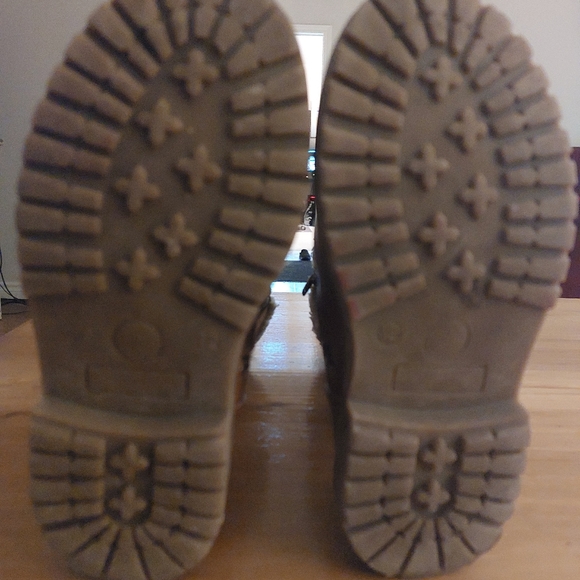 2/$15 Joe Fresh Faux Fur Pleather Brown Boots Girls Size 12 - Picture 2 of 4